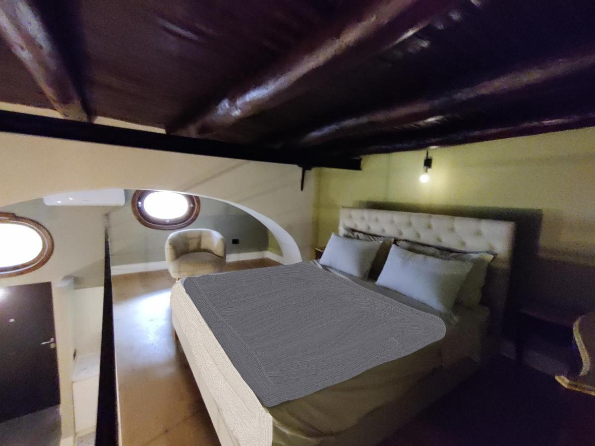 Sangregoriohome, Nel Cuore Del Centro Storico Appartement *