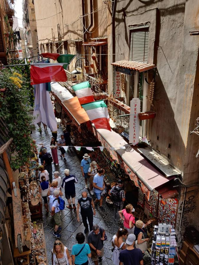 Sangregoriohome, Nel Cuore Del Centro Storico Appartement