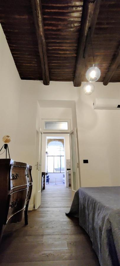 Appartement Sangregoriohome, Nel Cuore Del Centro Storico Napels